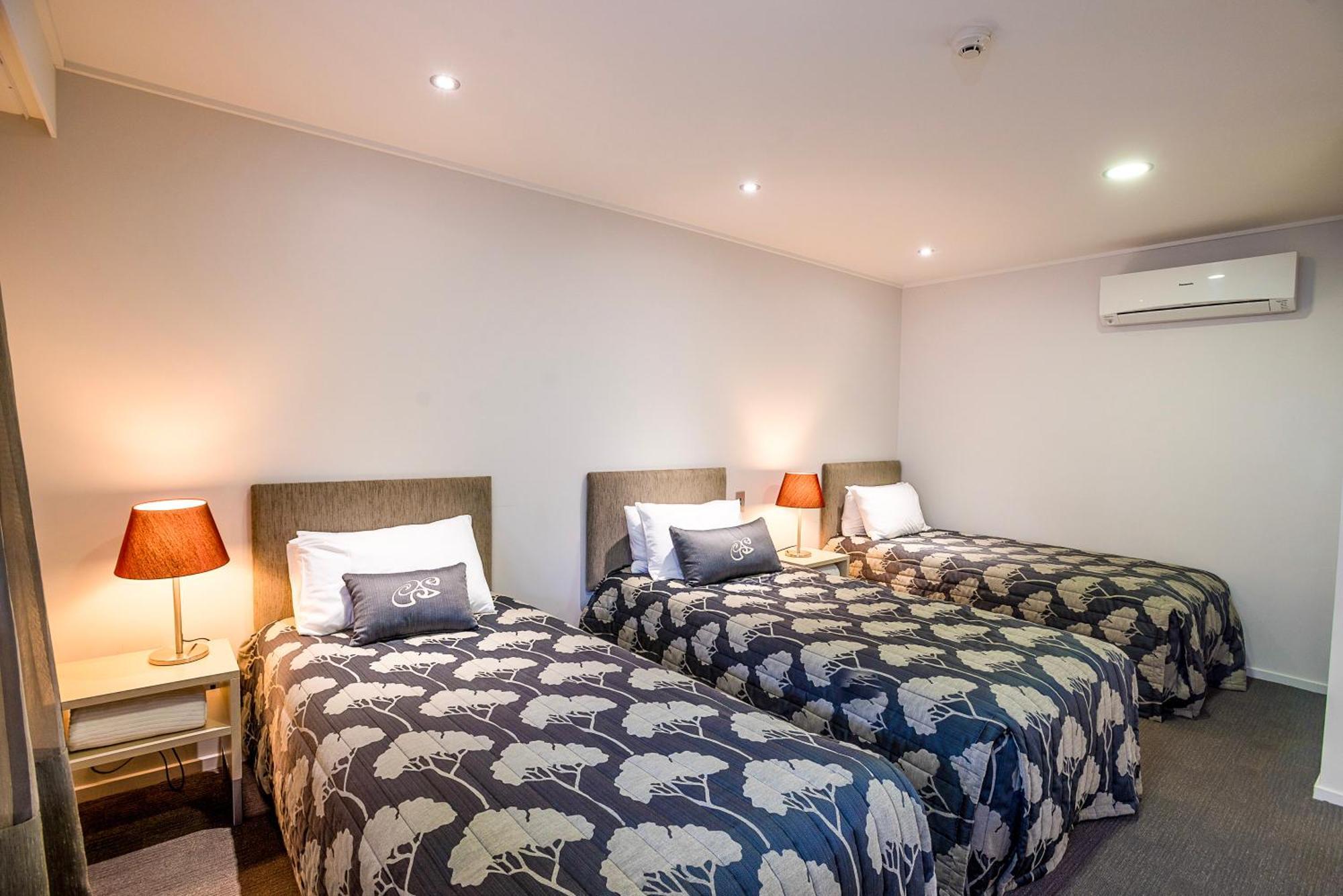 Marakura Deluxe Motel Te Anau Dış mekan fotoğraf