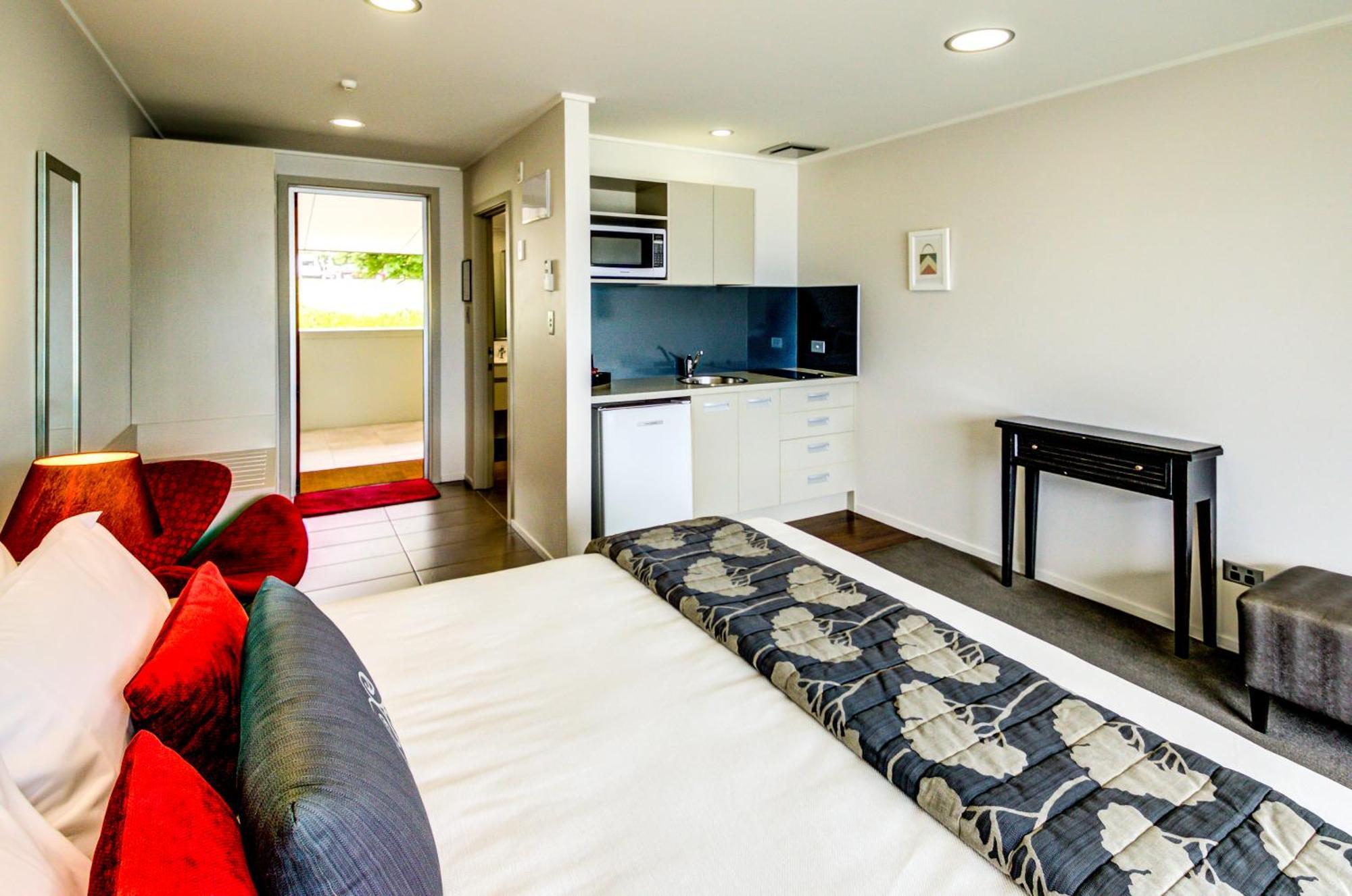 Marakura Deluxe Motel Te Anau Dış mekan fotoğraf