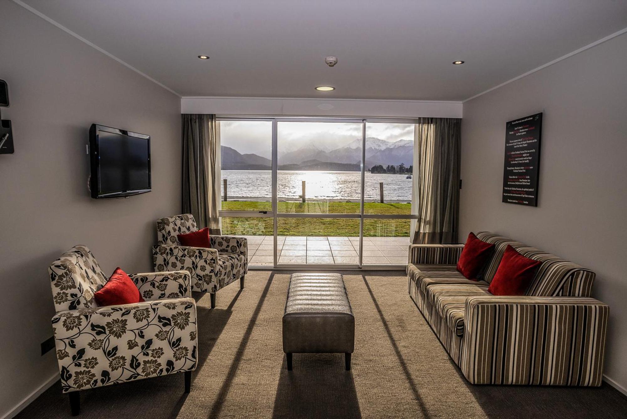 Marakura Deluxe Motel Te Anau Dış mekan fotoğraf