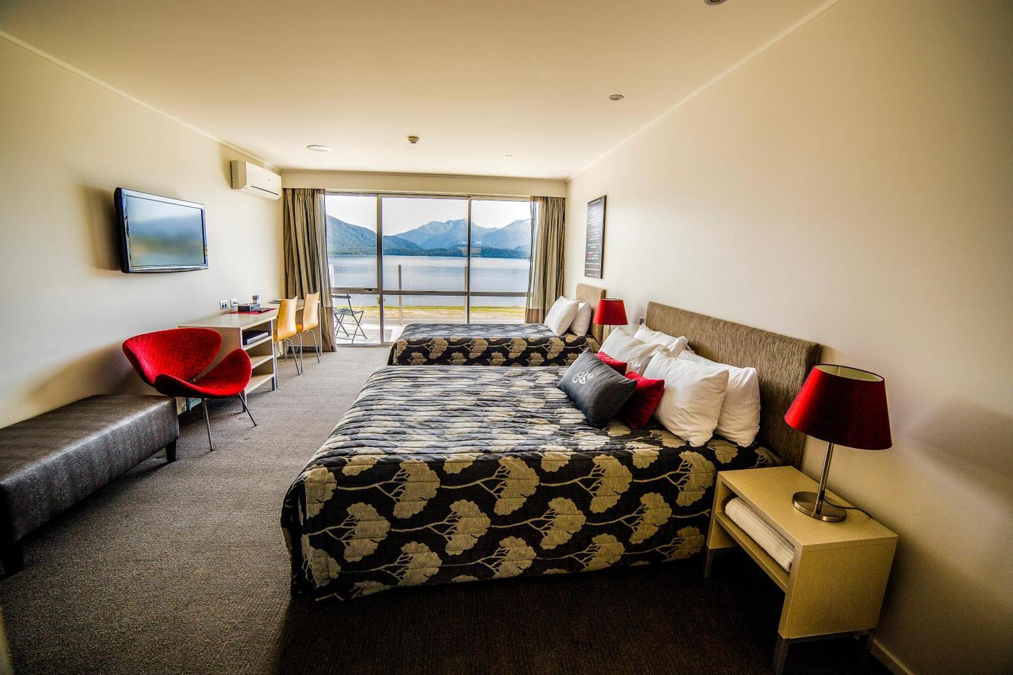 Marakura Deluxe Motel Te Anau Dış mekan fotoğraf