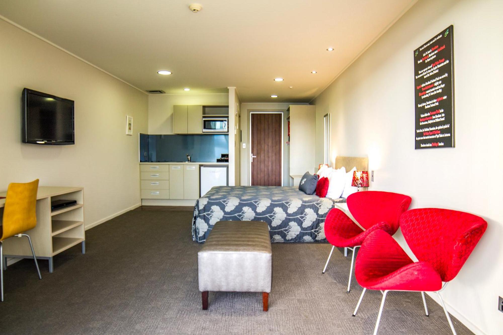 Marakura Deluxe Motel Te Anau Dış mekan fotoğraf