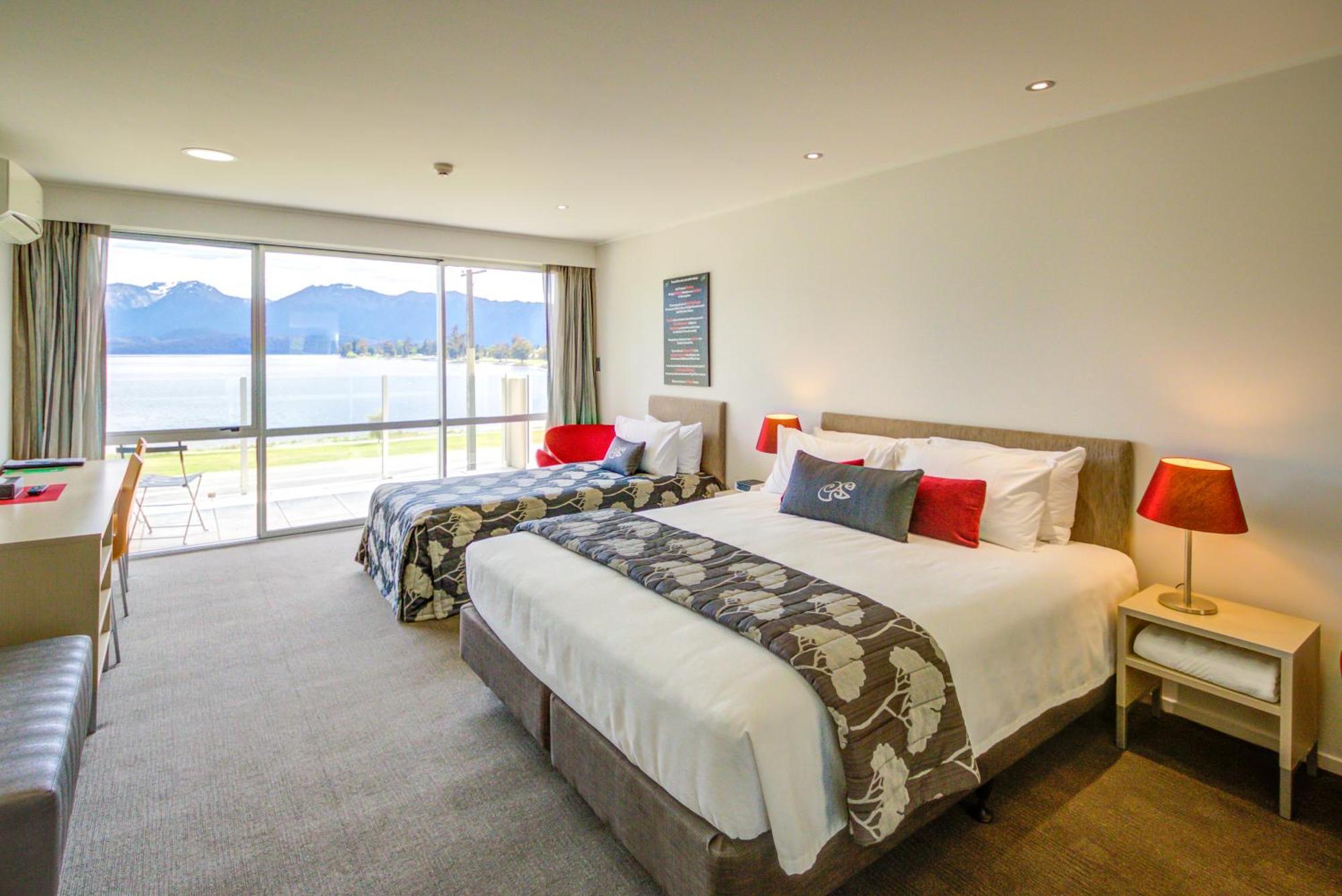 Marakura Deluxe Motel Te Anau Dış mekan fotoğraf