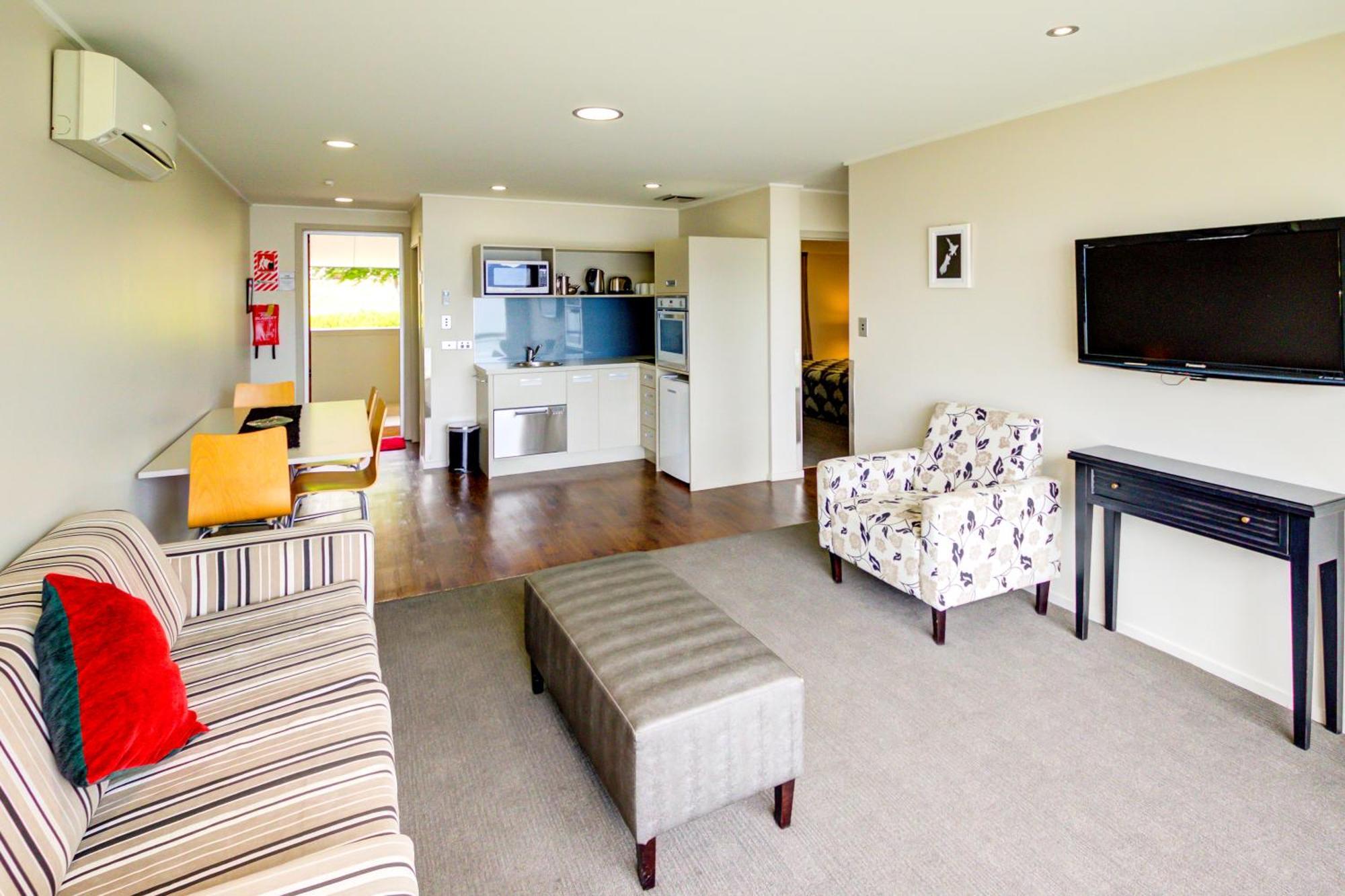 Marakura Deluxe Motel Te Anau Dış mekan fotoğraf