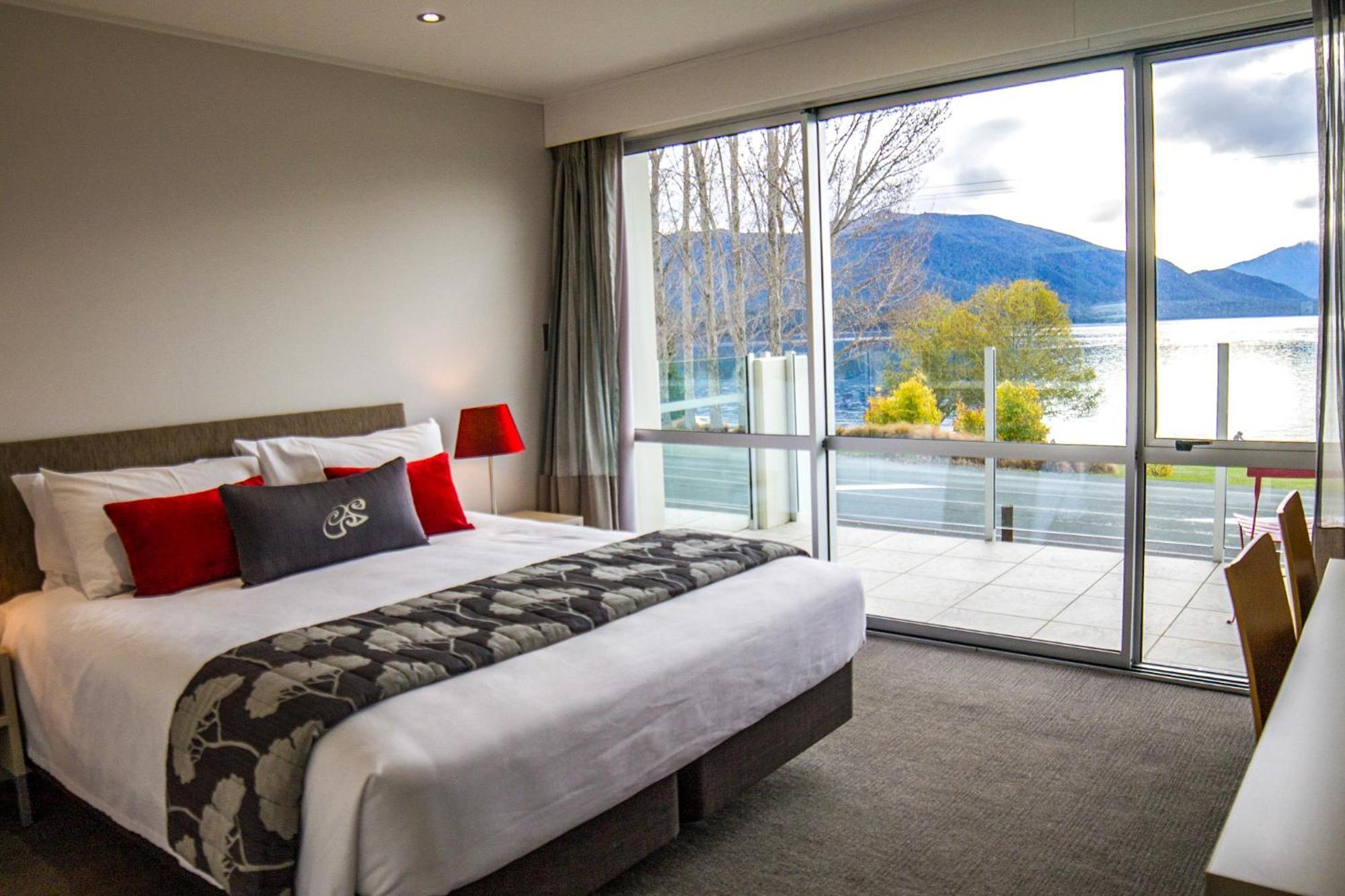 Marakura Deluxe Motel Te Anau Dış mekan fotoğraf