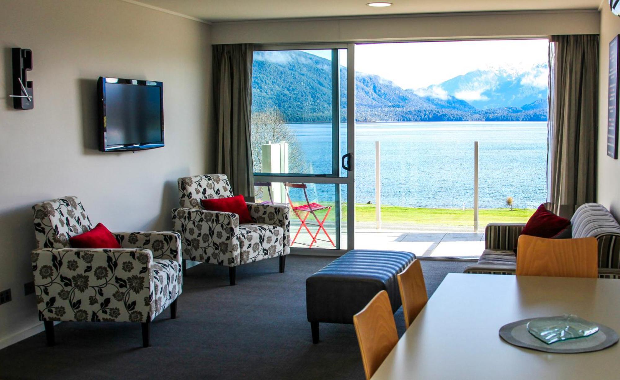 Marakura Deluxe Motel Te Anau Dış mekan fotoğraf