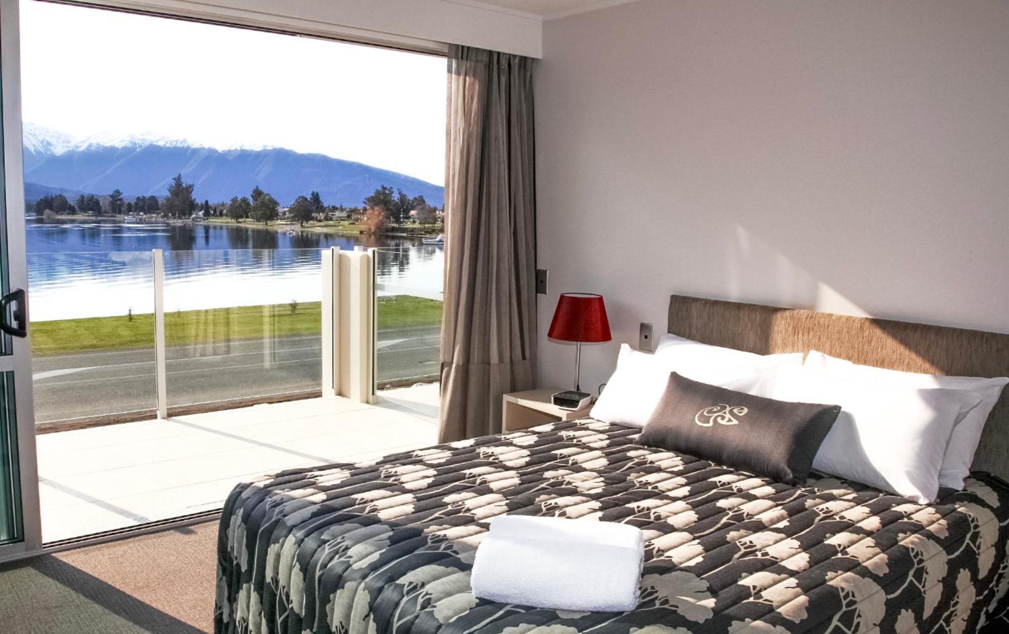 Marakura Deluxe Motel Te Anau Dış mekan fotoğraf