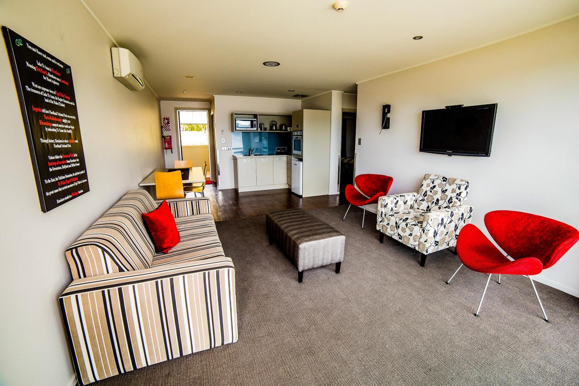 Marakura Deluxe Motel Te Anau Dış mekan fotoğraf